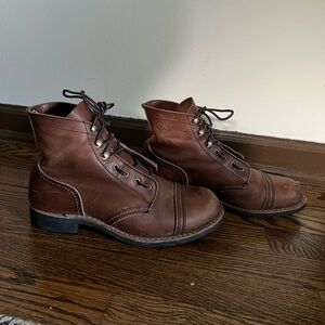 Red Wing Iron Ranger boots size 9 women’s Amber